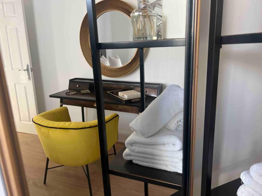 Anfield Home Sleeps 5 Close To Lfc Free Parking Liverpool Exteriör bild