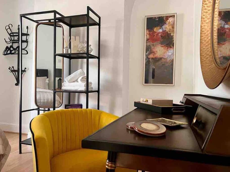 Anfield Home Sleeps 5 Close To Lfc Free Parking Liverpool Exteriör bild